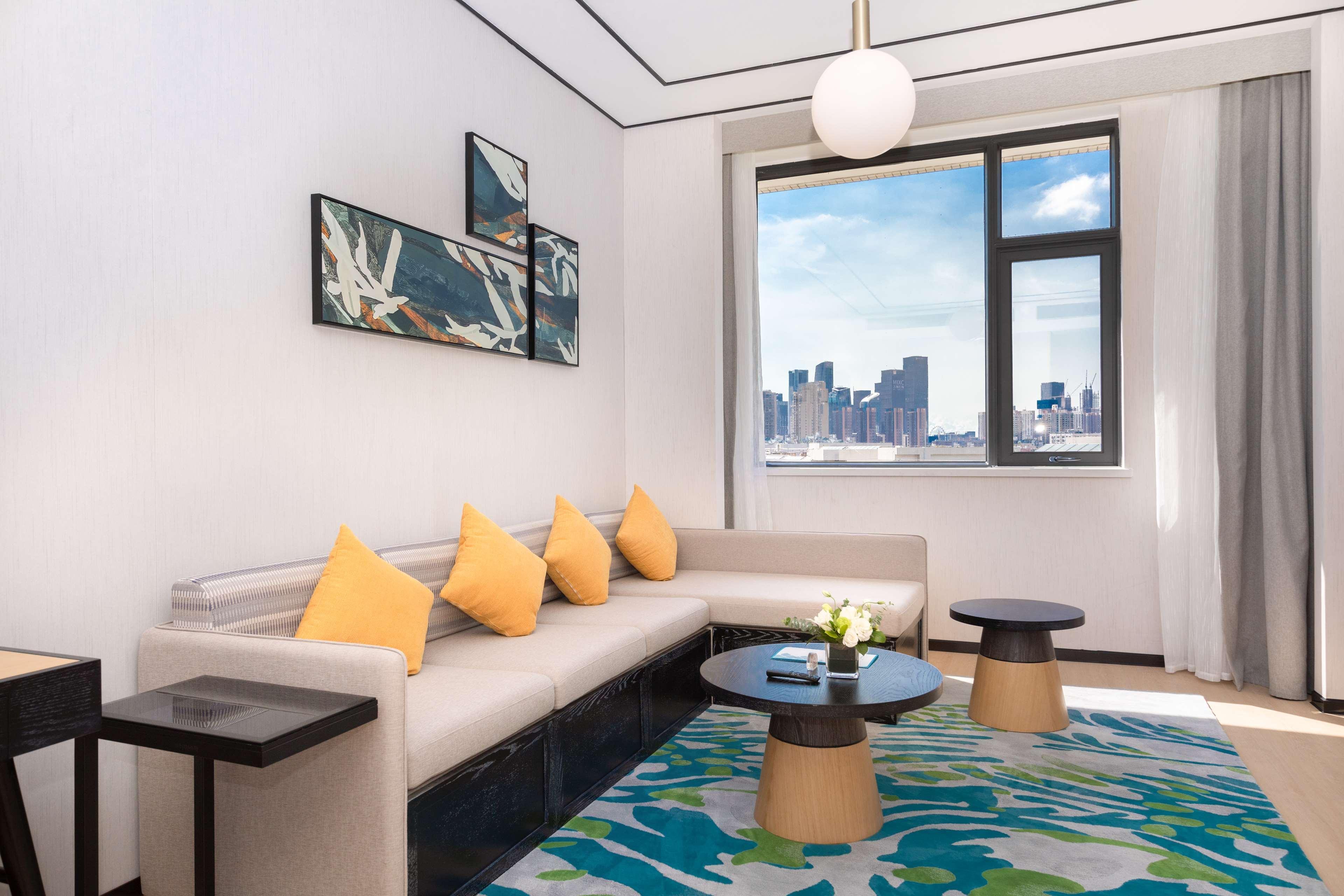 Hilton Garden Inn Shenzhen Nanshan Avenue Екстер'єр фото