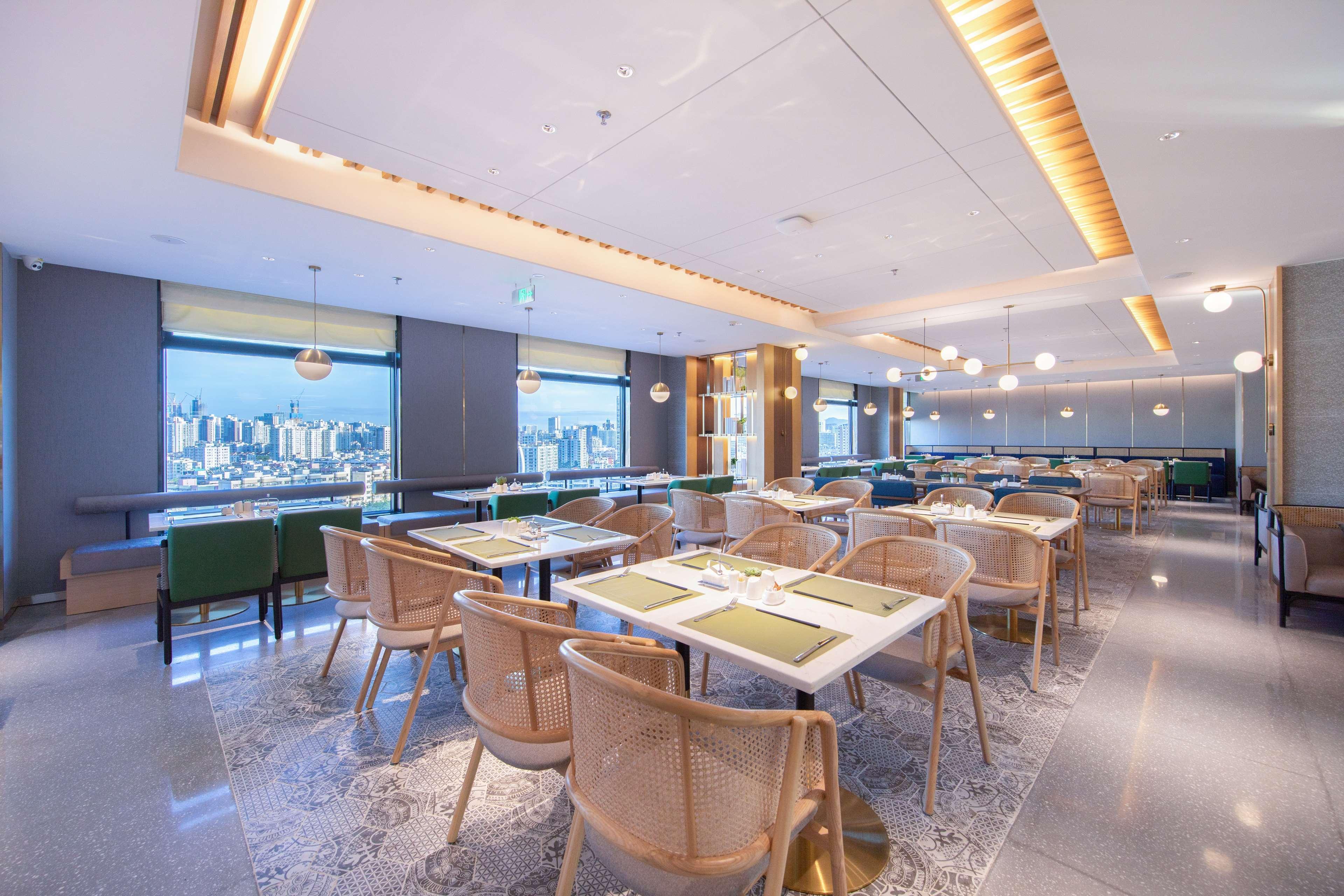 Hilton Garden Inn Shenzhen Nanshan Avenue Екстер'єр фото