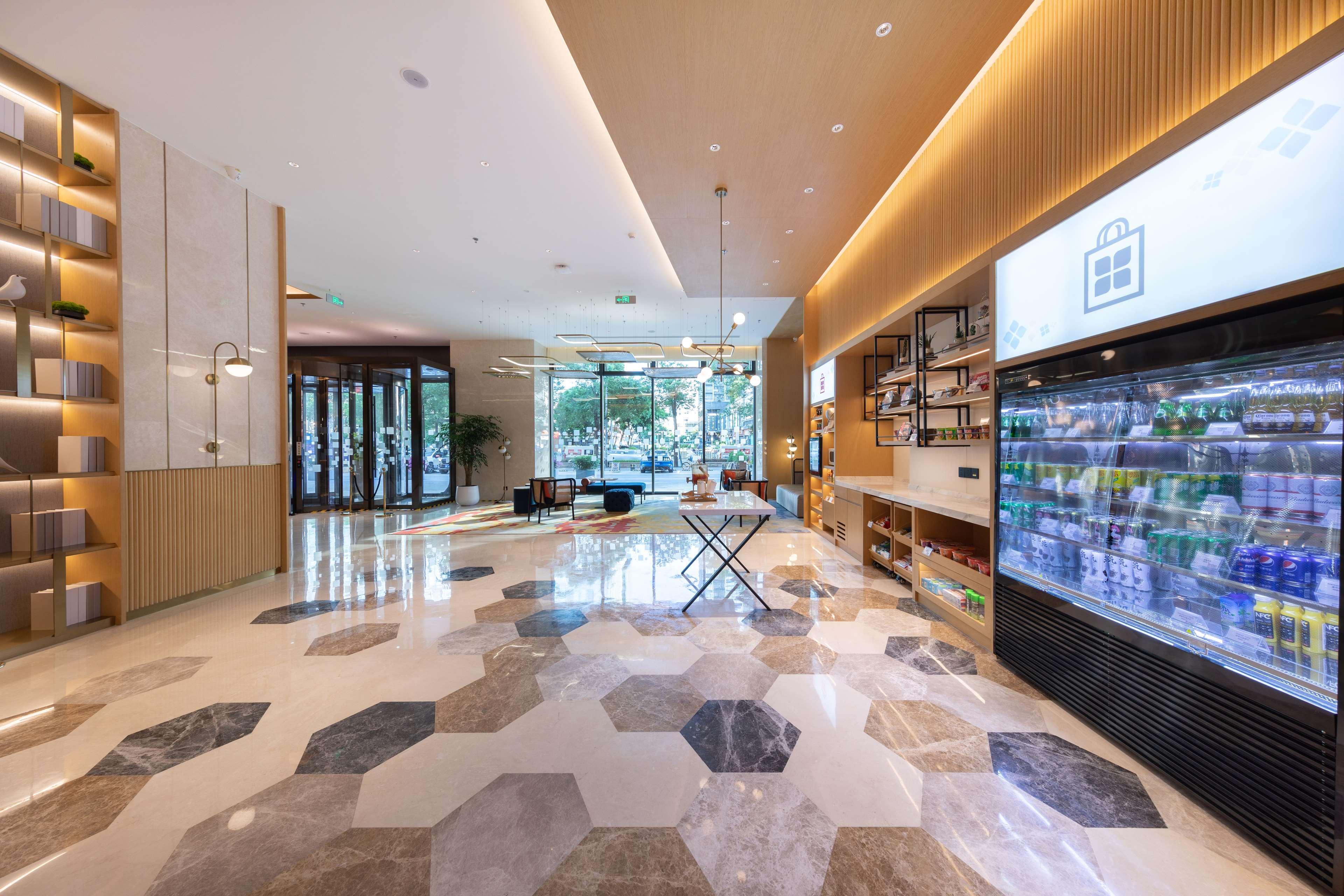 Hilton Garden Inn Shenzhen Nanshan Avenue Екстер'єр фото