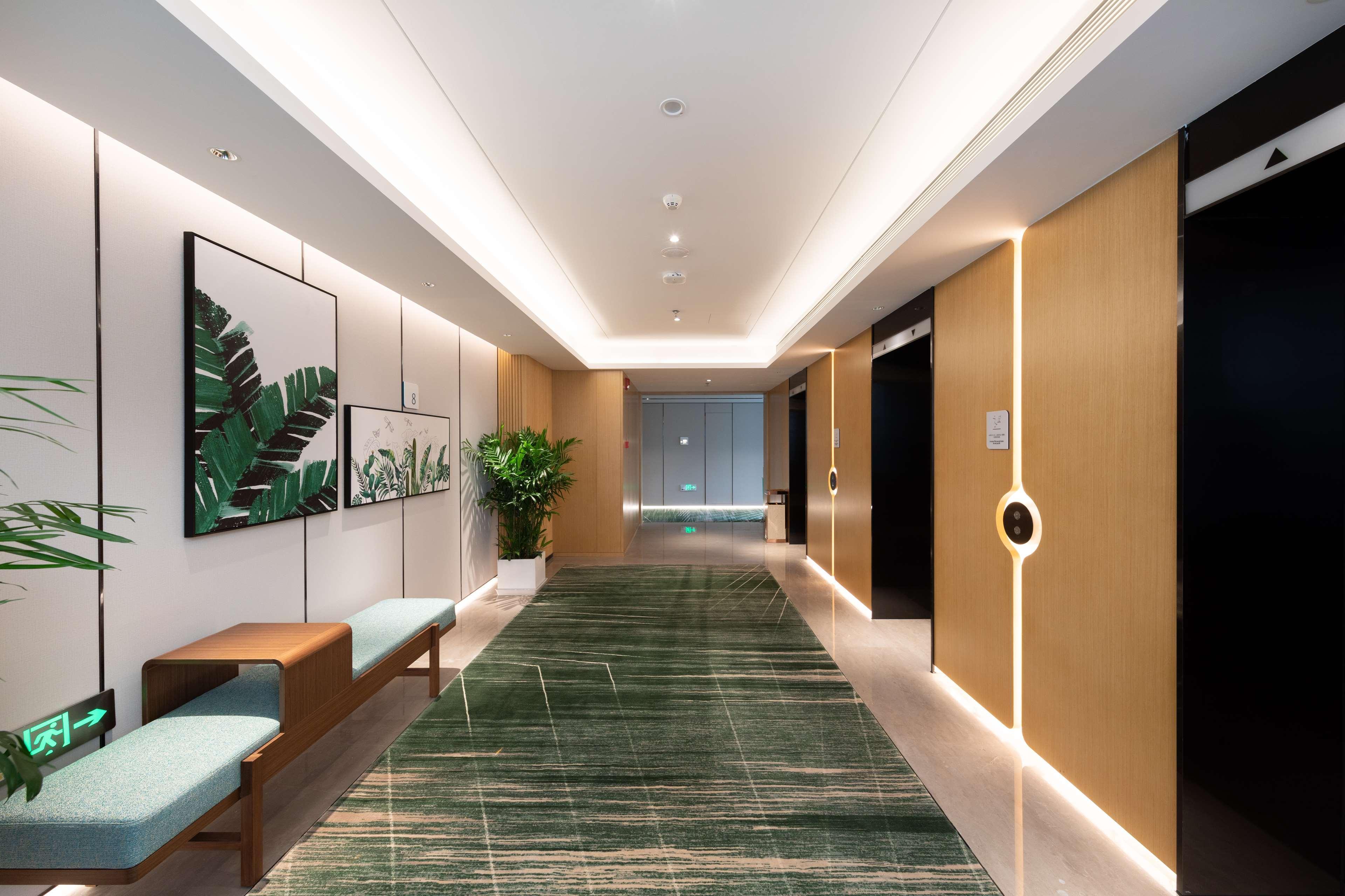 Hilton Garden Inn Shenzhen Nanshan Avenue Екстер'єр фото