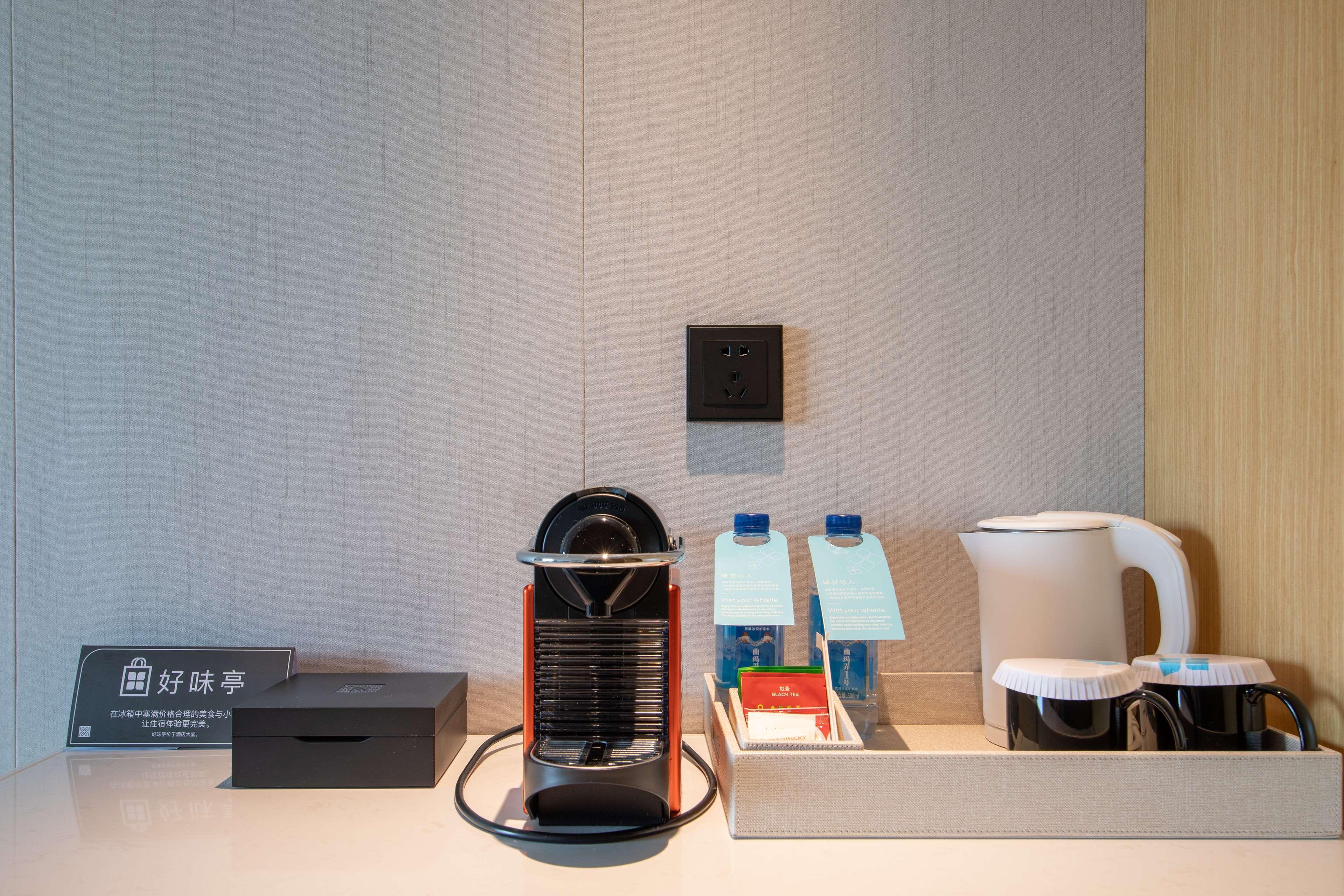 Hilton Garden Inn Shenzhen Nanshan Avenue Екстер'єр фото