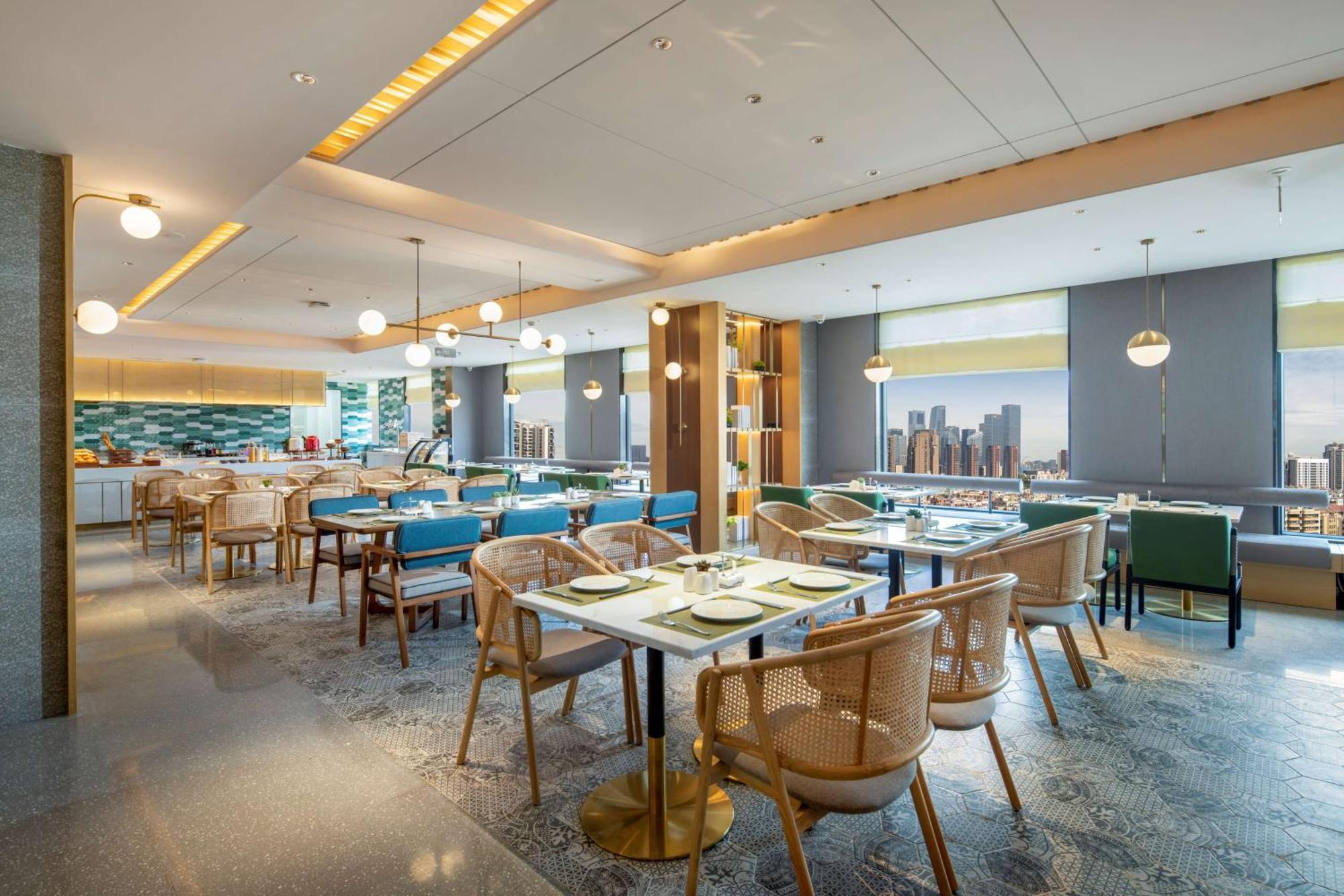 Hilton Garden Inn Shenzhen Nanshan Avenue Екстер'єр фото