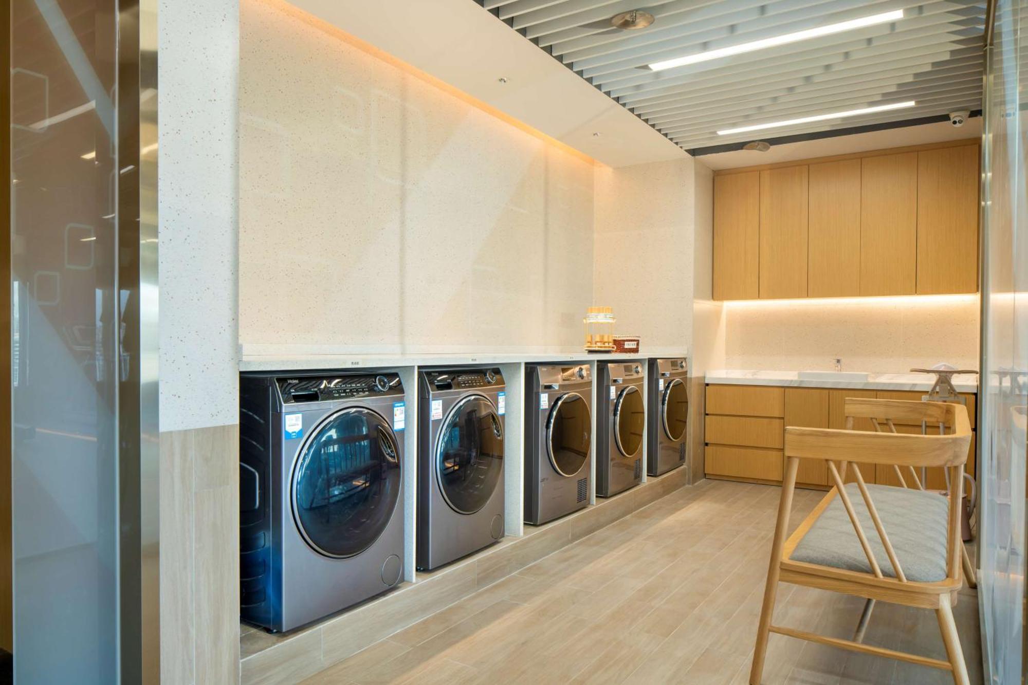 Hilton Garden Inn Shenzhen Nanshan Avenue Екстер'єр фото
